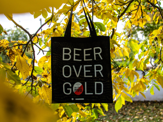 Taška plátěná s potiskem (BEER OVER GOLD)